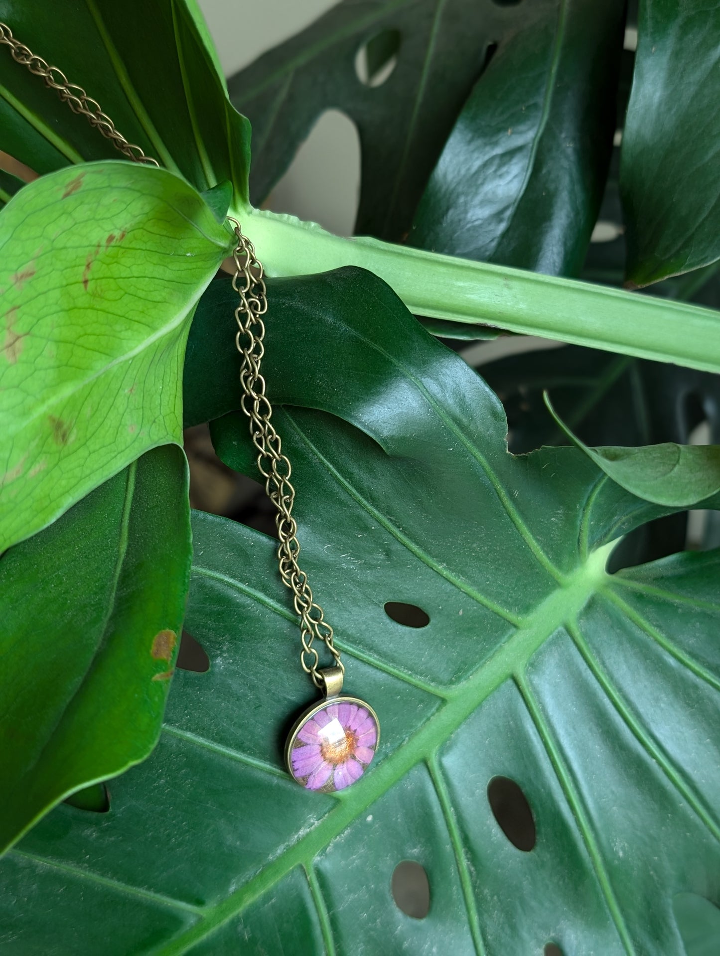 Floral Bright Pendent