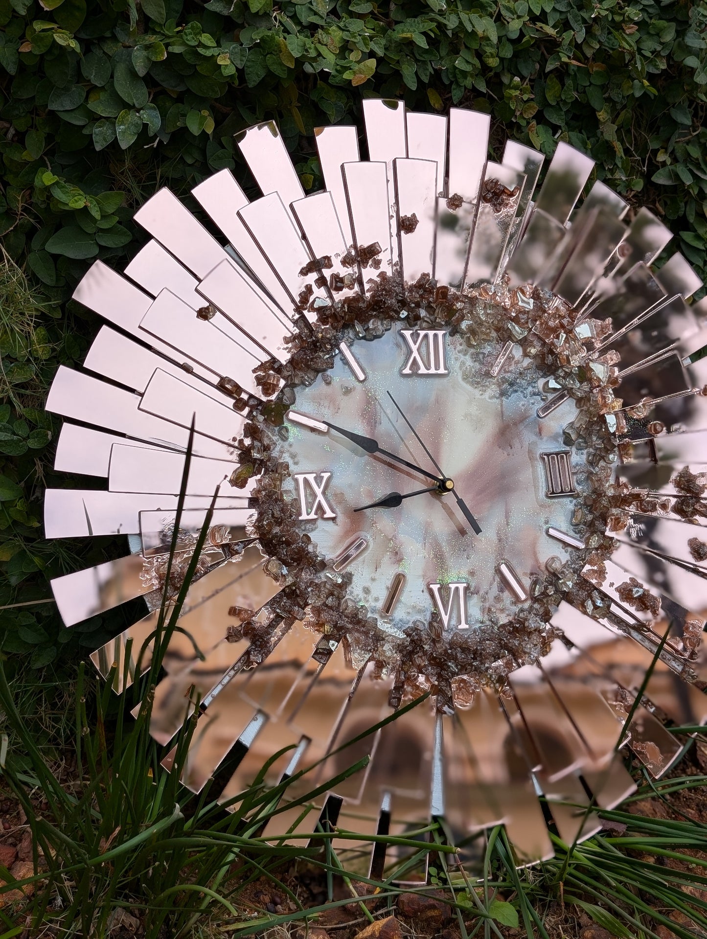 Spark Global Glass Clock