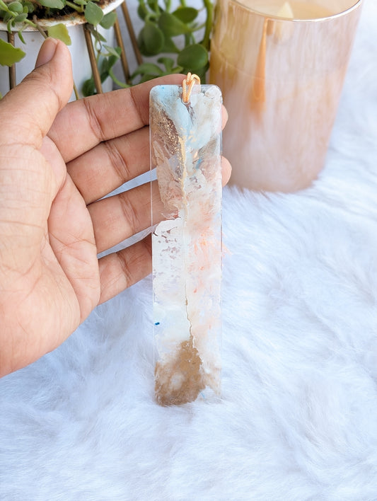 Flow Resin Bookmark